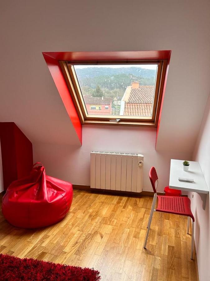 Acogedor Apartamento Atico En El Centro De O Porriño Exteriér fotografie