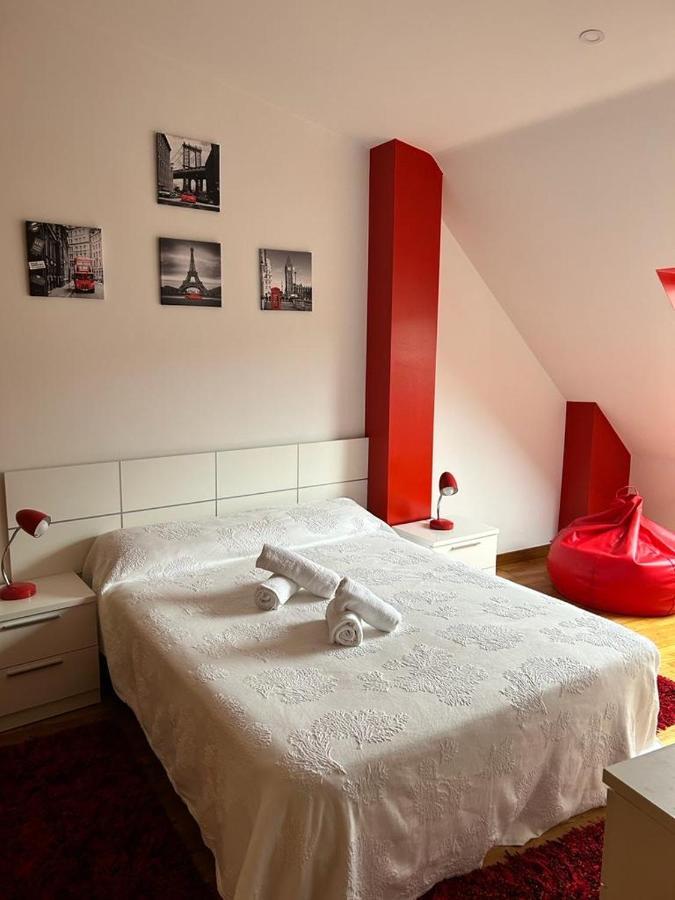 Acogedor Apartamento Atico En El Centro De O Porriño Exteriér fotografie